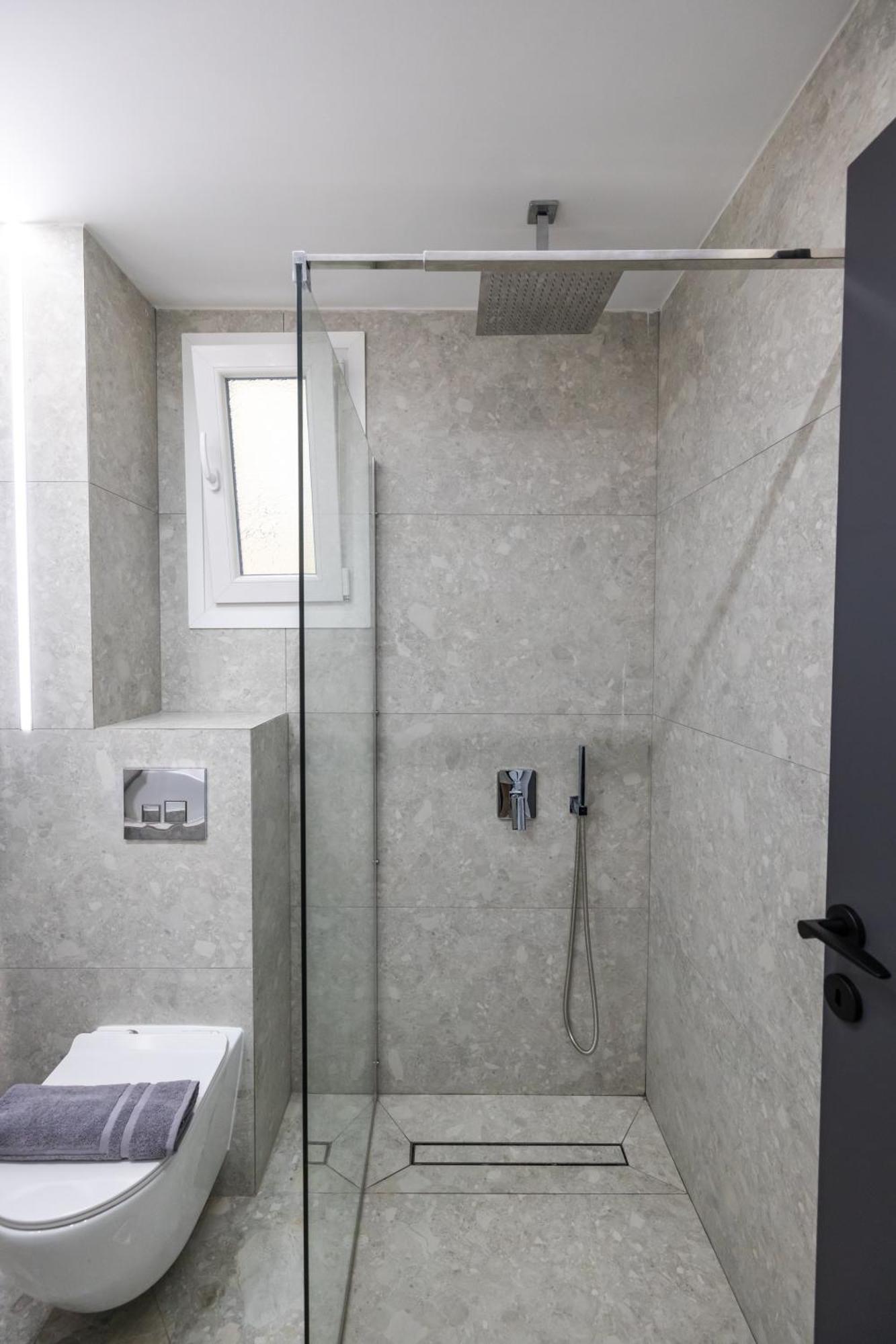 Apartment Kamara Urban Retreat By #db Premium